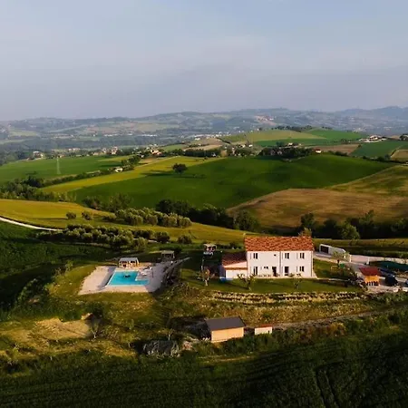 Casal Del Sole - Il Girasole Lägenhet Montefelcino